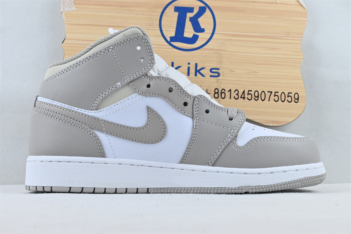 Jordan 1 Mid Linen